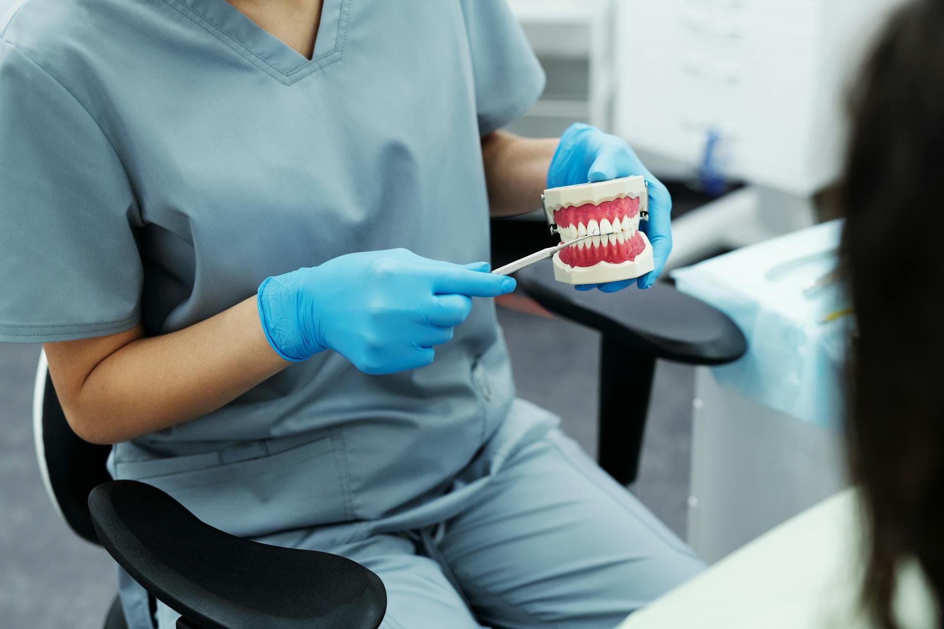 Diş Dolgusu Düştü, Ne Yapmalıyım?